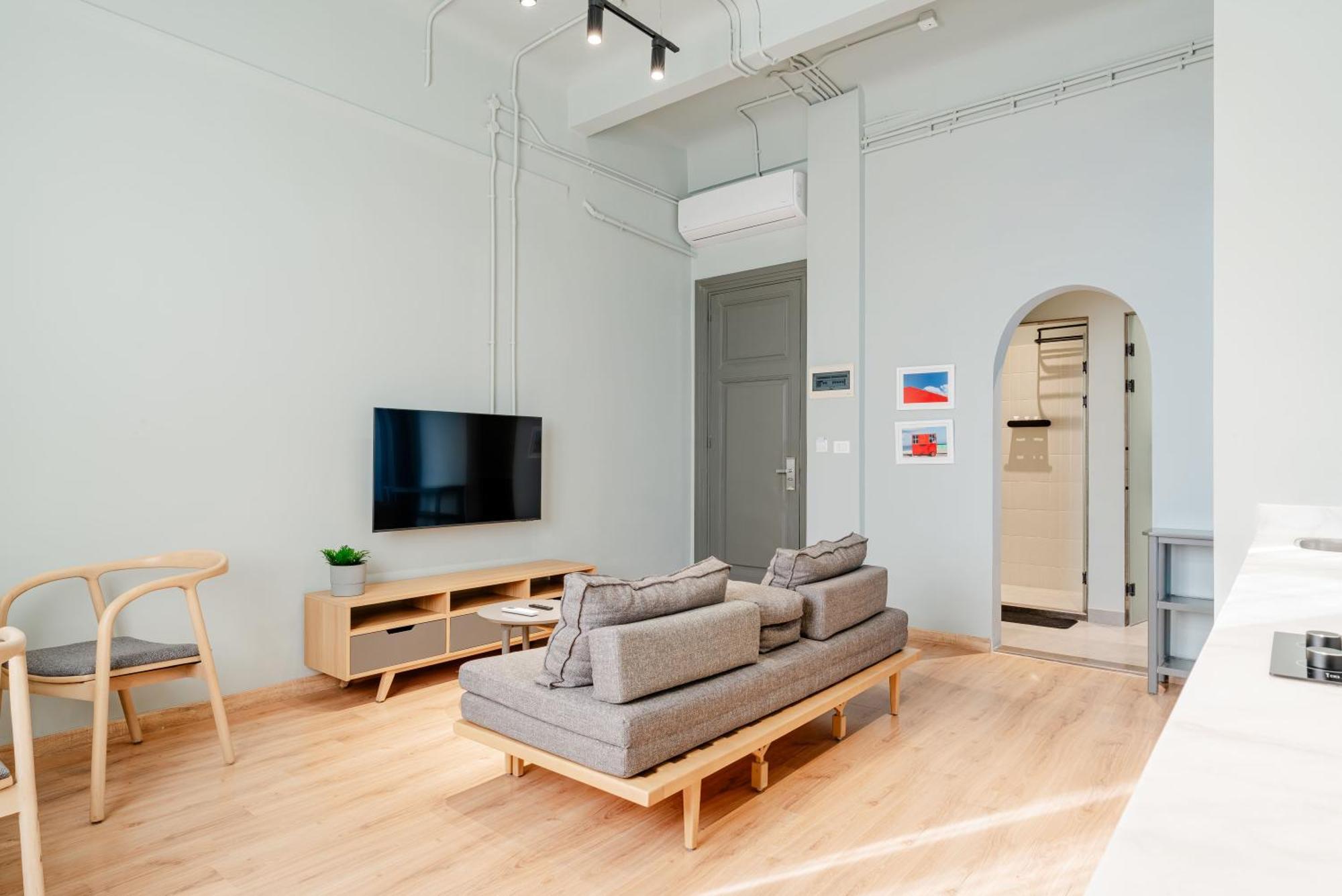 Grey L Studio Apartments Downtown Alexandria Menasce House Exterior foto